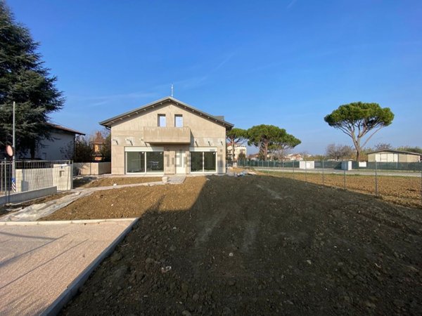 casa indipendente in vendita a Riccione in zona San Lorenzo