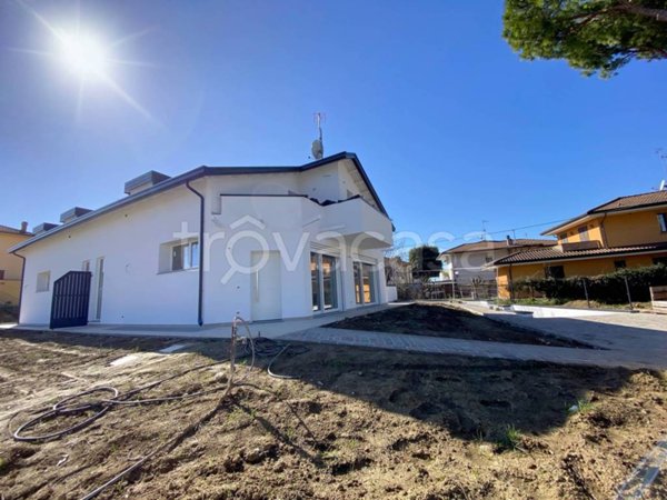 casa indipendente in vendita a Riccione in zona San Lorenzo