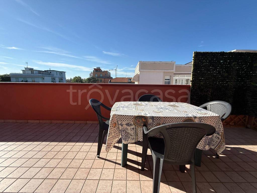 appartamento in vendita a Riccione in zona Alba