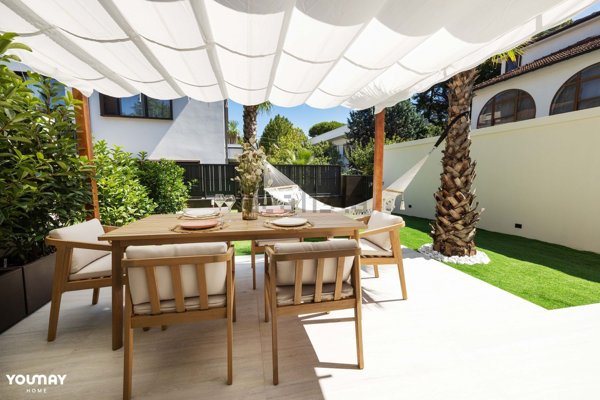 casa indipendente in vendita a Riccione in zona Alba