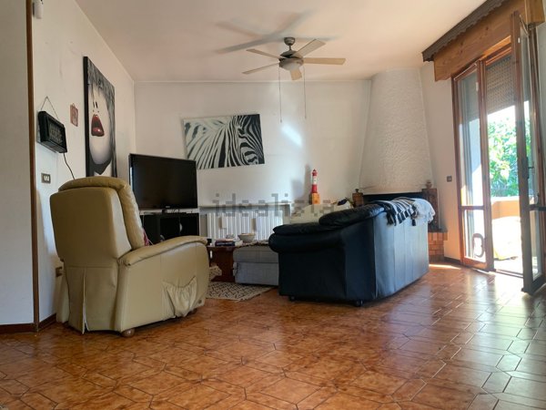 casa indipendente in vendita a Riccione