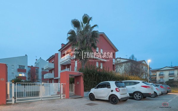 appartamento in vendita a Riccione in zona San Lorenzo