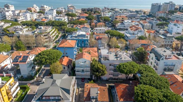appartamento in vendita a Riccione in zona Alba