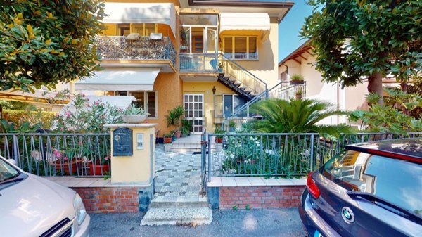 casa indipendente in vendita a Riccione