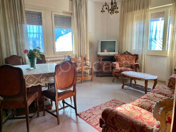 casa indipendente in vendita a Riccione