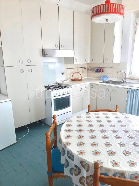 casa indipendente in vendita a Riccione