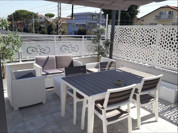 appartamento in vendita a Riccione in zona Alba