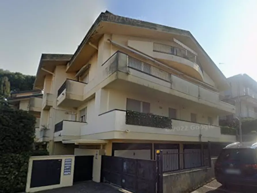 casa indipendente in vendita a Riccione