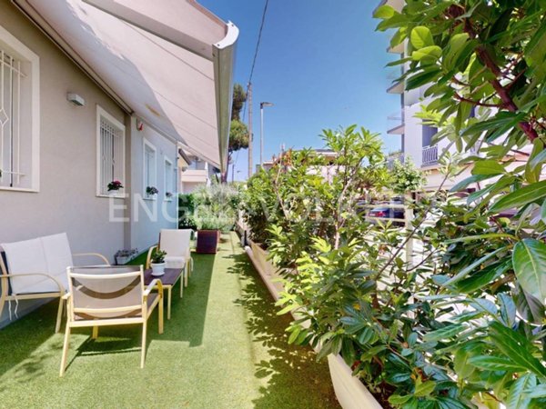 casa indipendente in vendita a Riccione in zona Alba