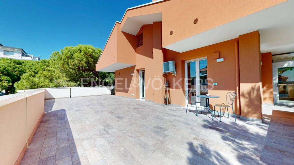 appartamento in vendita a Riccione in zona Alba