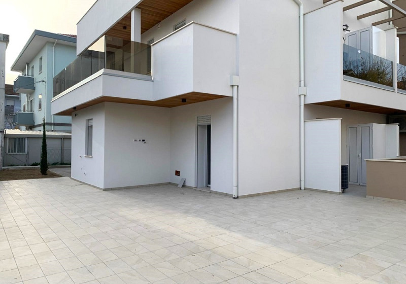 appartamento in vendita a Riccione in zona Alba