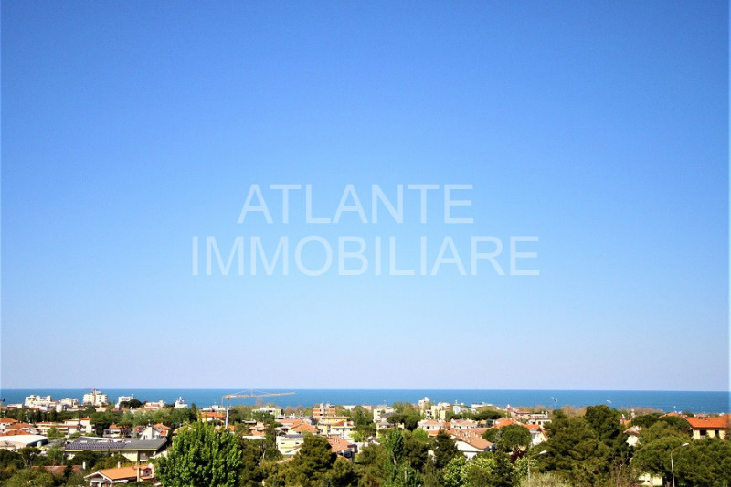 casa indipendente in vendita a Riccione