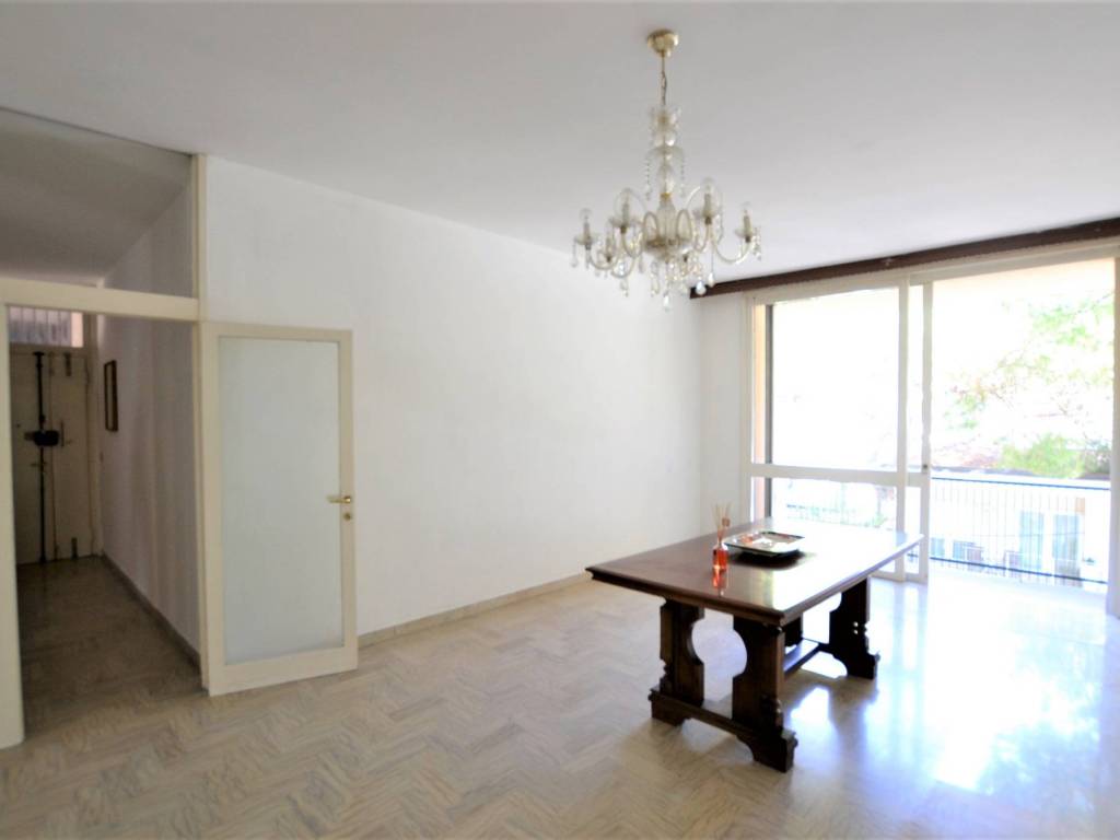 appartamento in vendita a Riccione