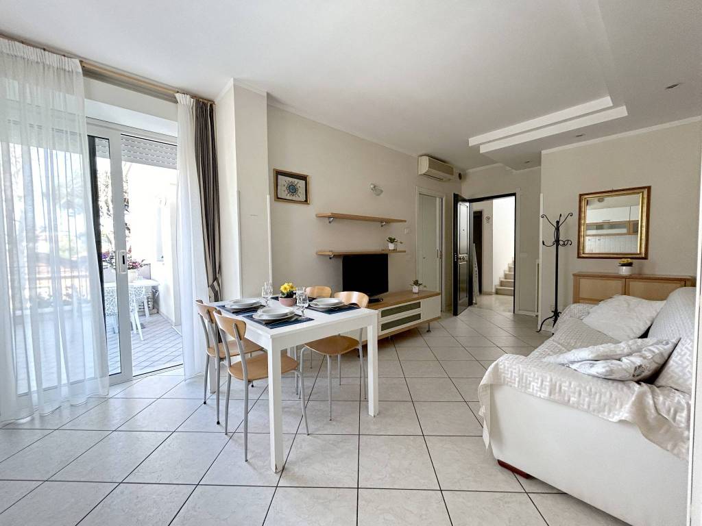 appartamento in vendita a Riccione
