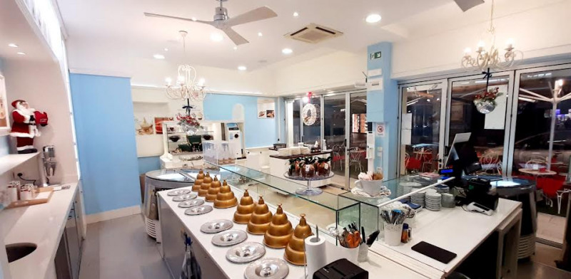 negozio in vendita a Riccione in zona Centro Storico