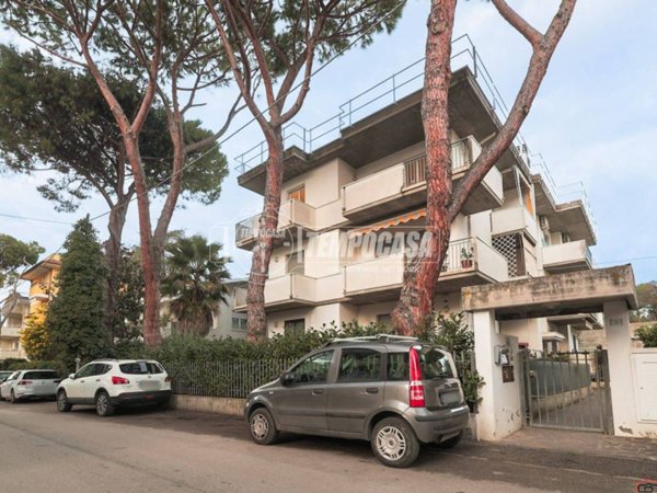 appartamento in vendita a Riccione in zona Centro Storico