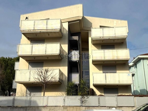 appartamento in vendita a Riccione in zona Alba