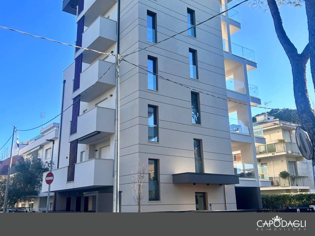appartamento in vendita a Riccione in zona Alba