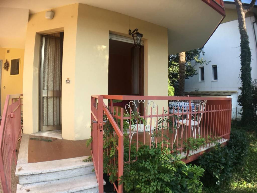 appartamento in vendita a Riccione in zona Alba