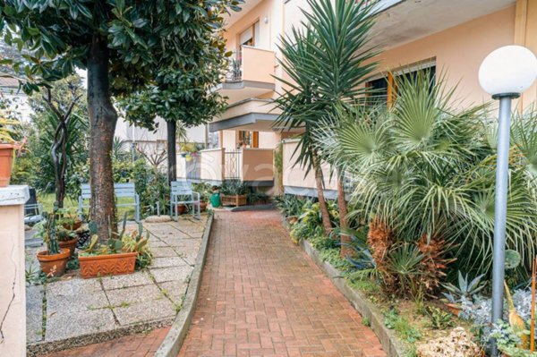 appartamento in vendita a Riccione in zona Centro Storico