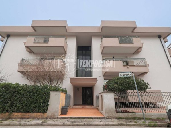 appartamento in vendita a Riccione