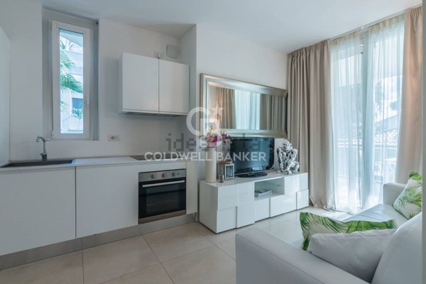 appartamento in vendita a Riccione in zona Centro Storico