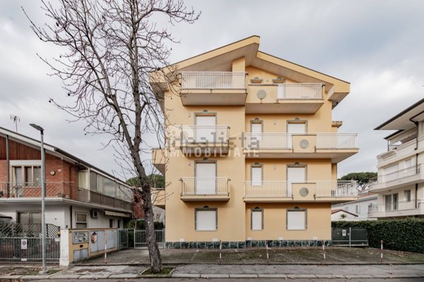 appartamento in vendita a Riccione in zona Centro Storico