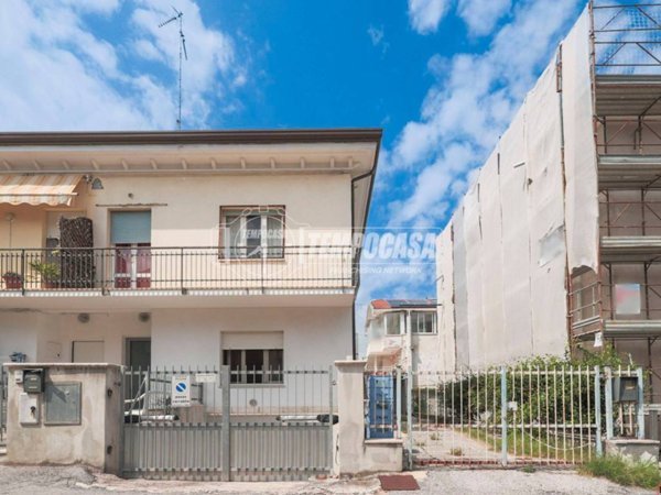 appartamento in vendita a Riccione