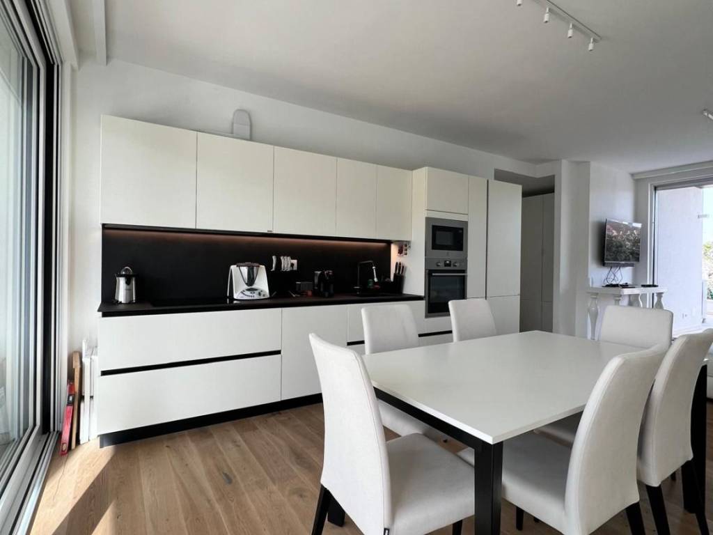 appartamento in vendita a Riccione in zona Alba