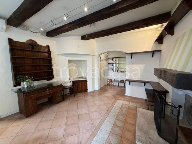 negozio in vendita a Riccione