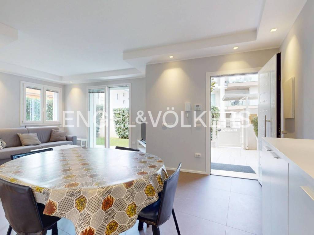 appartamento in vendita a Riccione