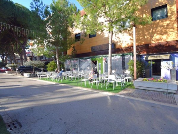 negozio in vendita a Riccione