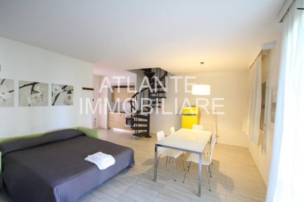 casa indipendente in vendita a Riccione