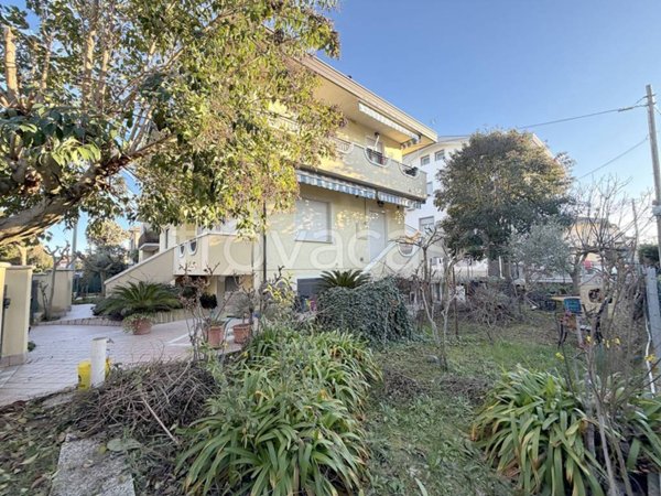 casa indipendente in vendita a Riccione in zona San Lorenzo
