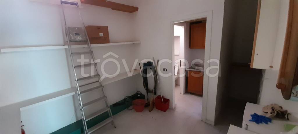 negozio in vendita a Riccione