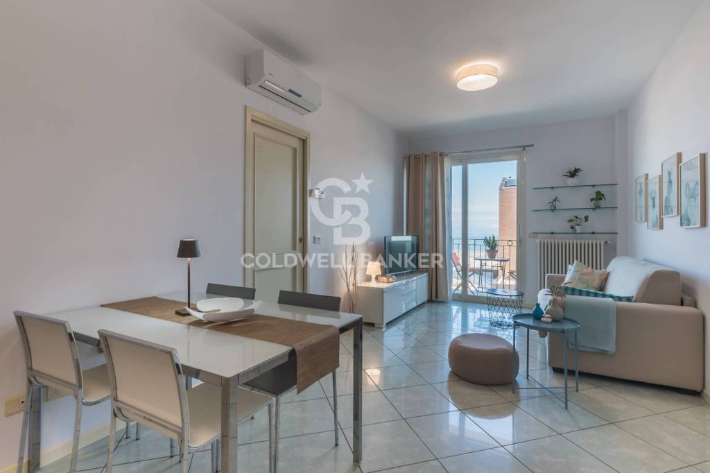 appartamento in vendita a Riccione in zona Alba