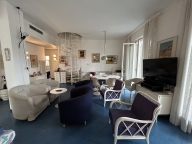 casa indipendente in vendita a Riccione in zona Alba