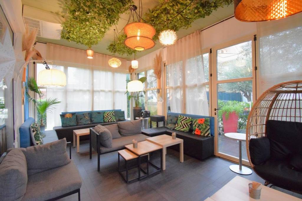 negozio in vendita a Riccione