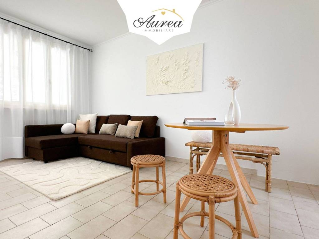 casa indipendente in vendita a Riccione