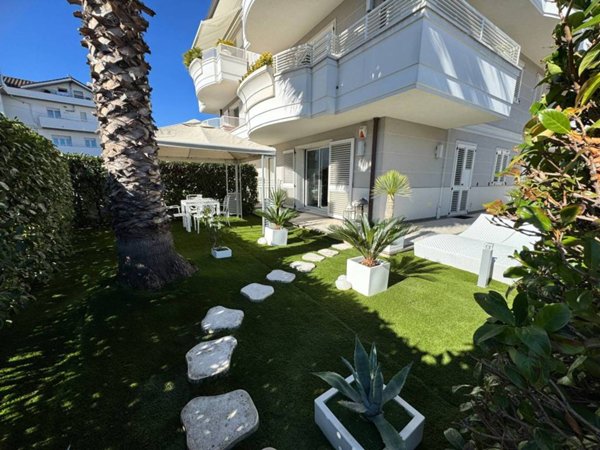 appartamento in vendita a Riccione
