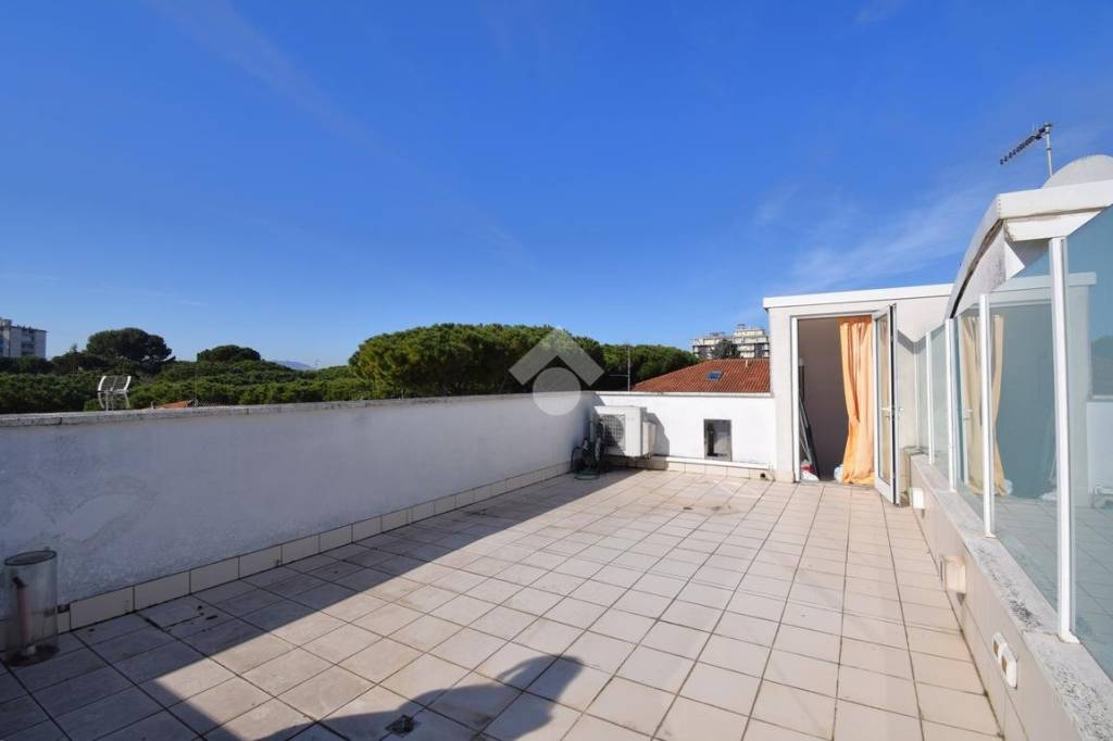 appartamento in vendita a Riccione in zona Centro Storico