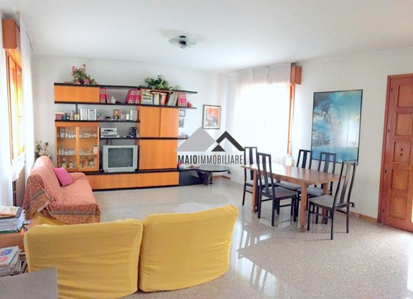 casa indipendente in vendita a Riccione