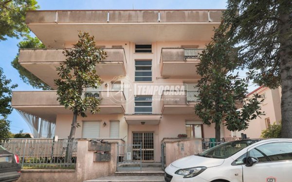 appartamento in vendita a Riccione in zona Alba
