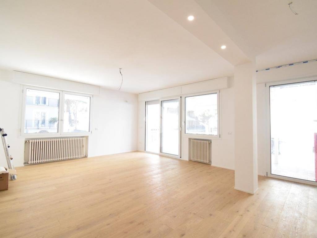 appartamento in vendita a Riccione in zona Marano