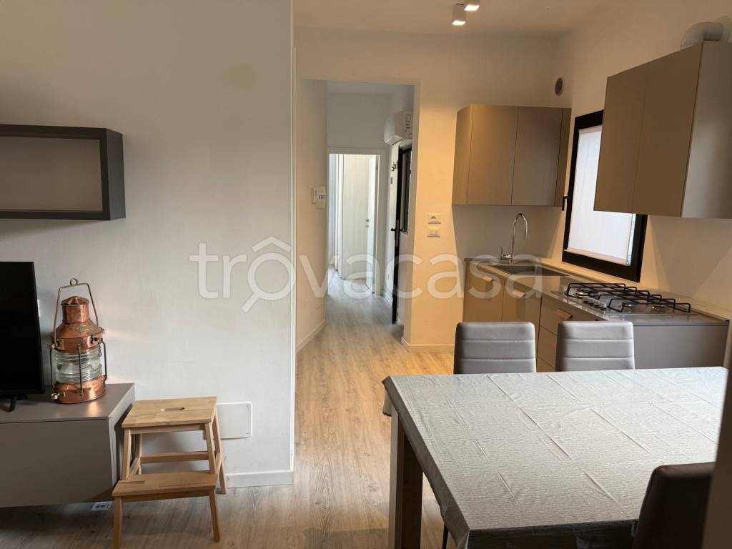 appartamento in vendita a Riccione in zona Alba