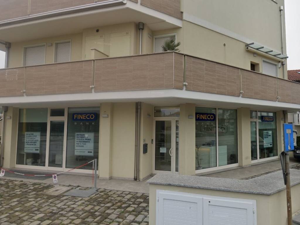 negozio in vendita a Riccione