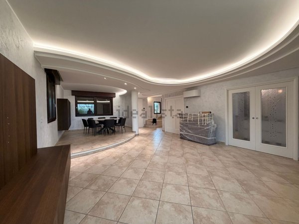 casa indipendente in vendita a Riccione