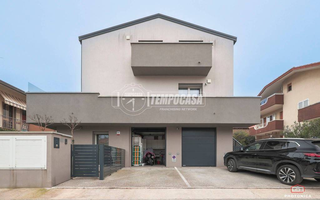 appartamento in vendita a Riccione in zona Fogliano