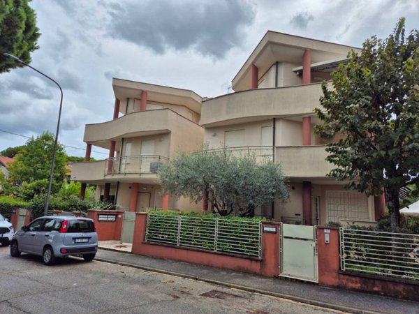 appartamento in vendita a Riccione in zona Marano