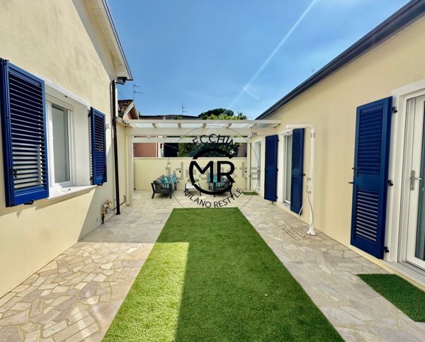 casa indipendente in vendita a Riccione